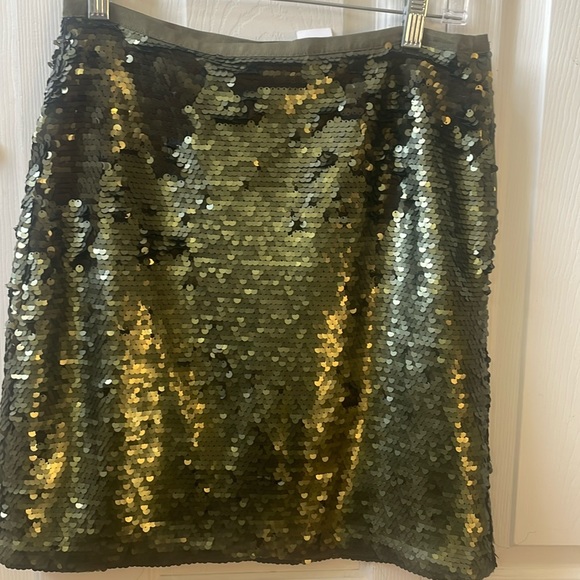 New olive green sequined mini skirt by LOFT - st Patrick’s day, holiday. Sexy - Picture 2 of 7